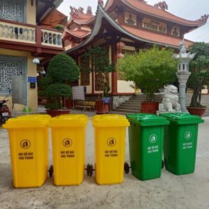 thung-rac-240l-nhua-hdpe-gia-re