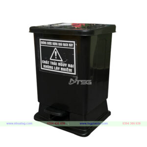 thung-rac-25l-mau-den