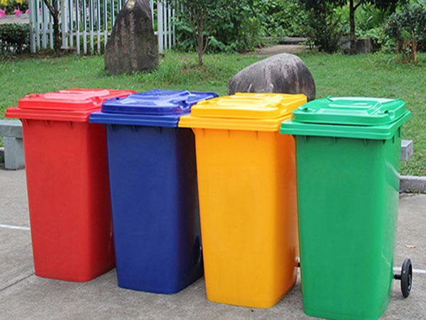 Thùng rác sử dụng tại đường phố
