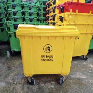 thung-rac-nhua-1100l-mau-vang